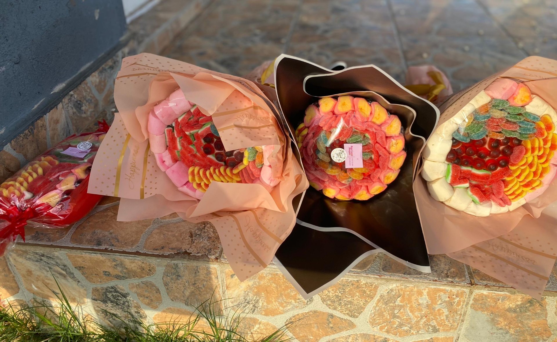Warm-toned candy bouquet collection